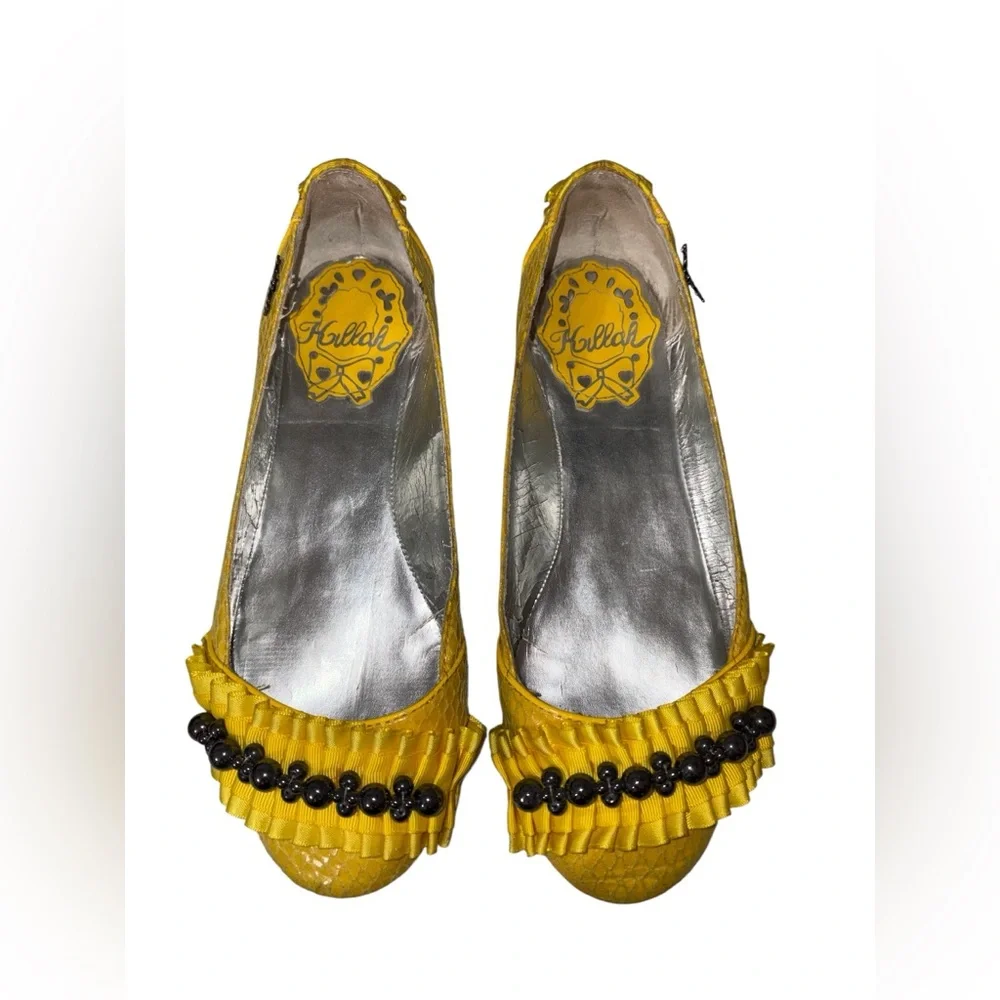 Killah Yellow Beaded Detail flats Size US 6